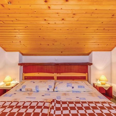 Cozy Apartment In Crikvenica With Wifi Eksteriør bilde