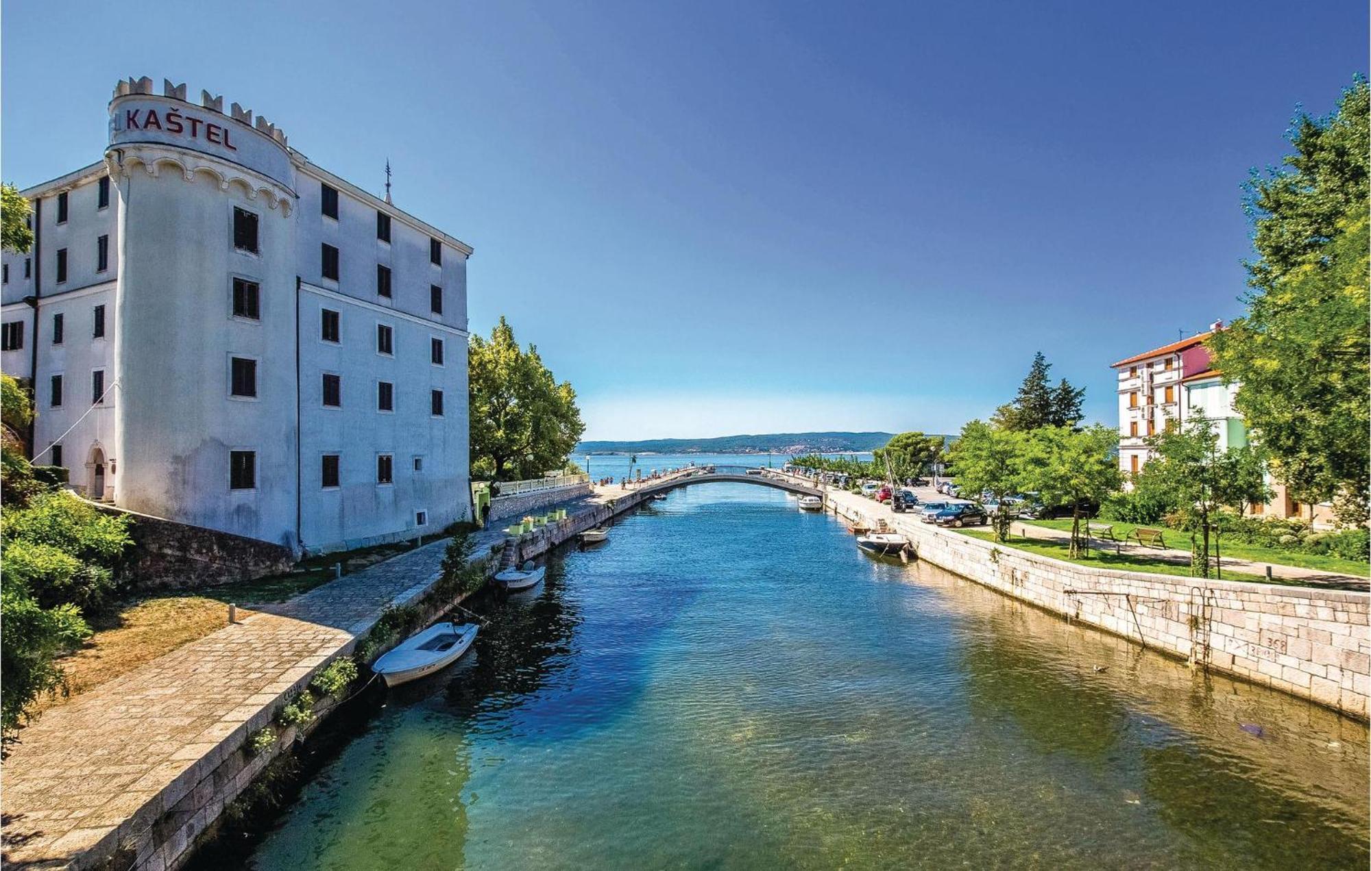 Cozy Apartment In Crikvenica With Wifi Eksteriør bilde