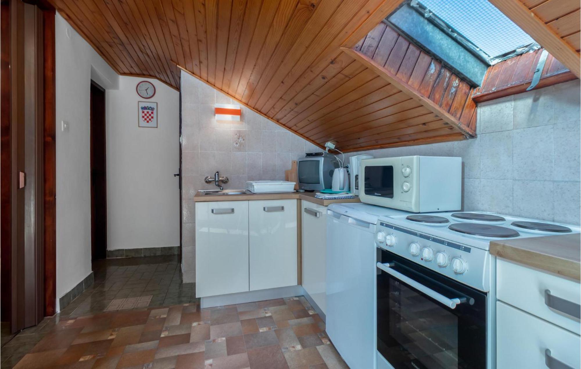 Cozy Apartment In Crikvenica With Wifi Eksteriør bilde